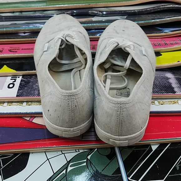 Vans | ✨Cute specks low tops size 7.5 - Picture 4 of 7